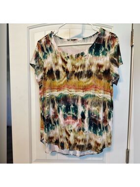 Ladies Beautiful Colorful Abstract Shirttail Hem Short sleeve Round neck top XL